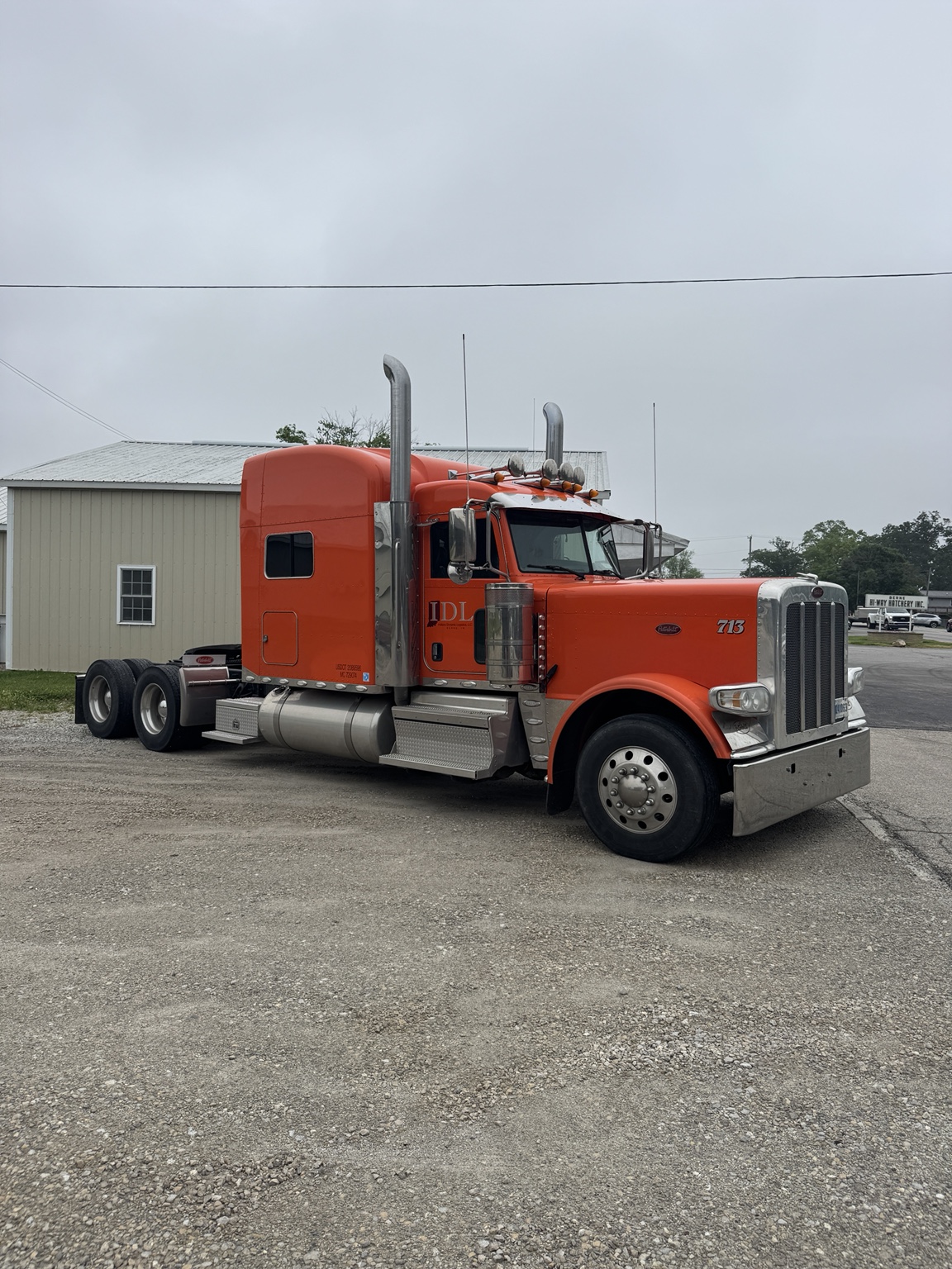 IDL orange Peterbilt truck 713